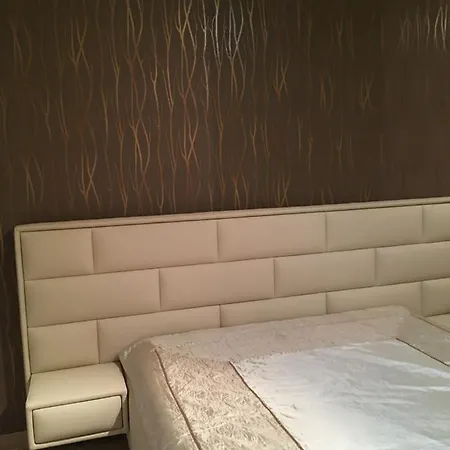 Emi Apartman