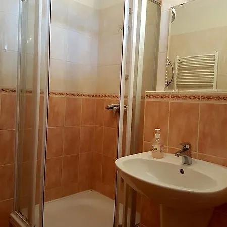 Emi Apartman *